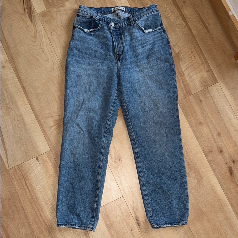 Abercrombie & Fitch The Dad High Rise, Size 28(6s)